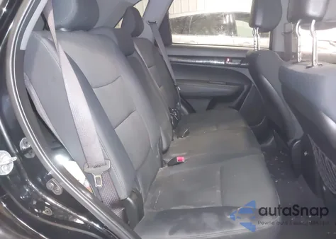 2011 Kia Sorento Lx z USA, uszkodzony, nr VIN 5XYKTCA16BG065442